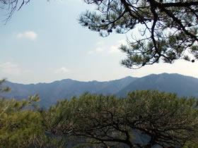 母栖山