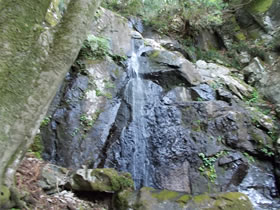 黒尾山