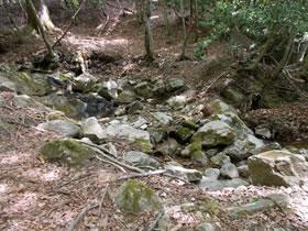 黒尾山