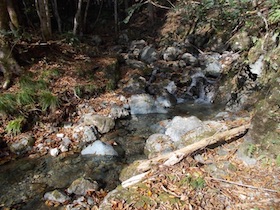 阿舎利山