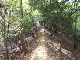 三濃山