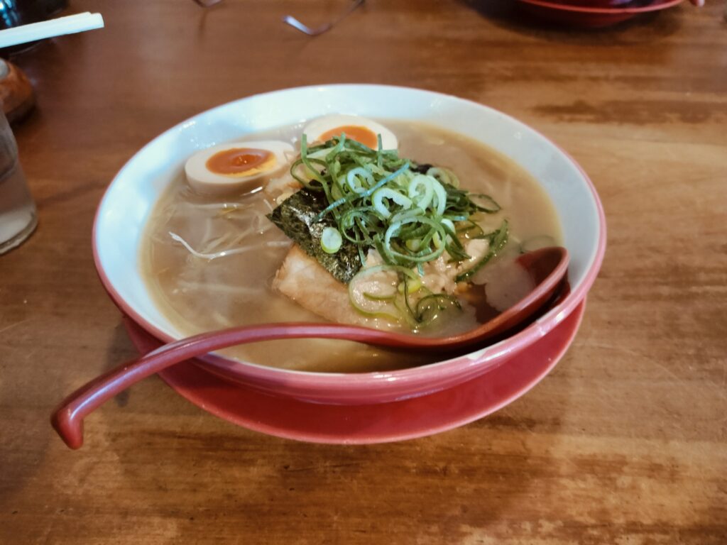 八角ラーメン